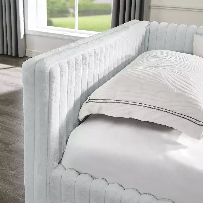 EHMKNP Twin Size Daybed, Upholstered sofa bed,The bottom pulls out to form a bed,Plaid